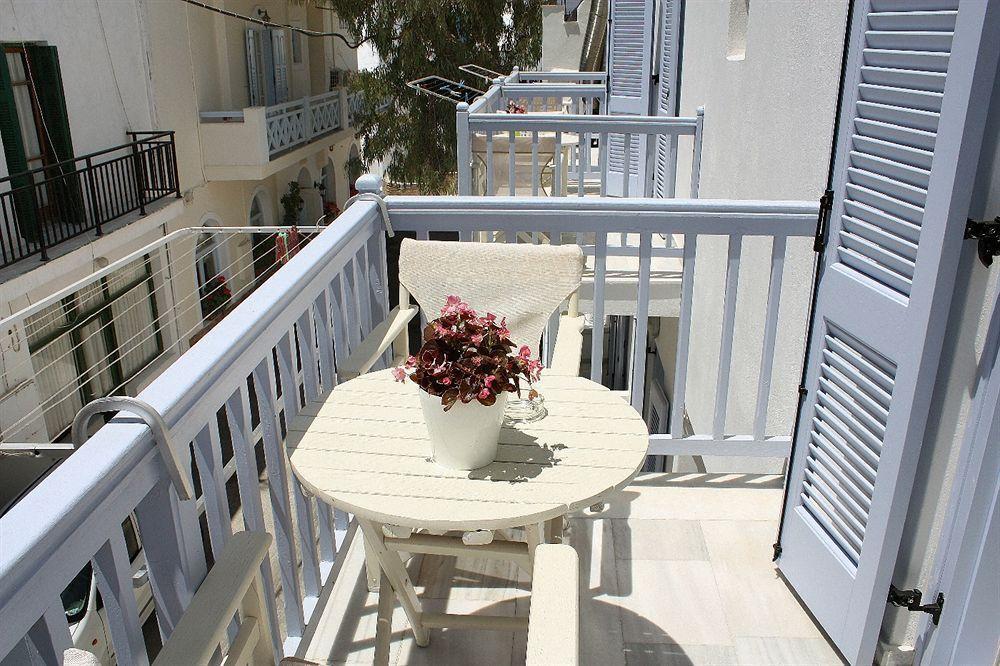 Sanoudos Hotel Naxos City Екстериор снимка